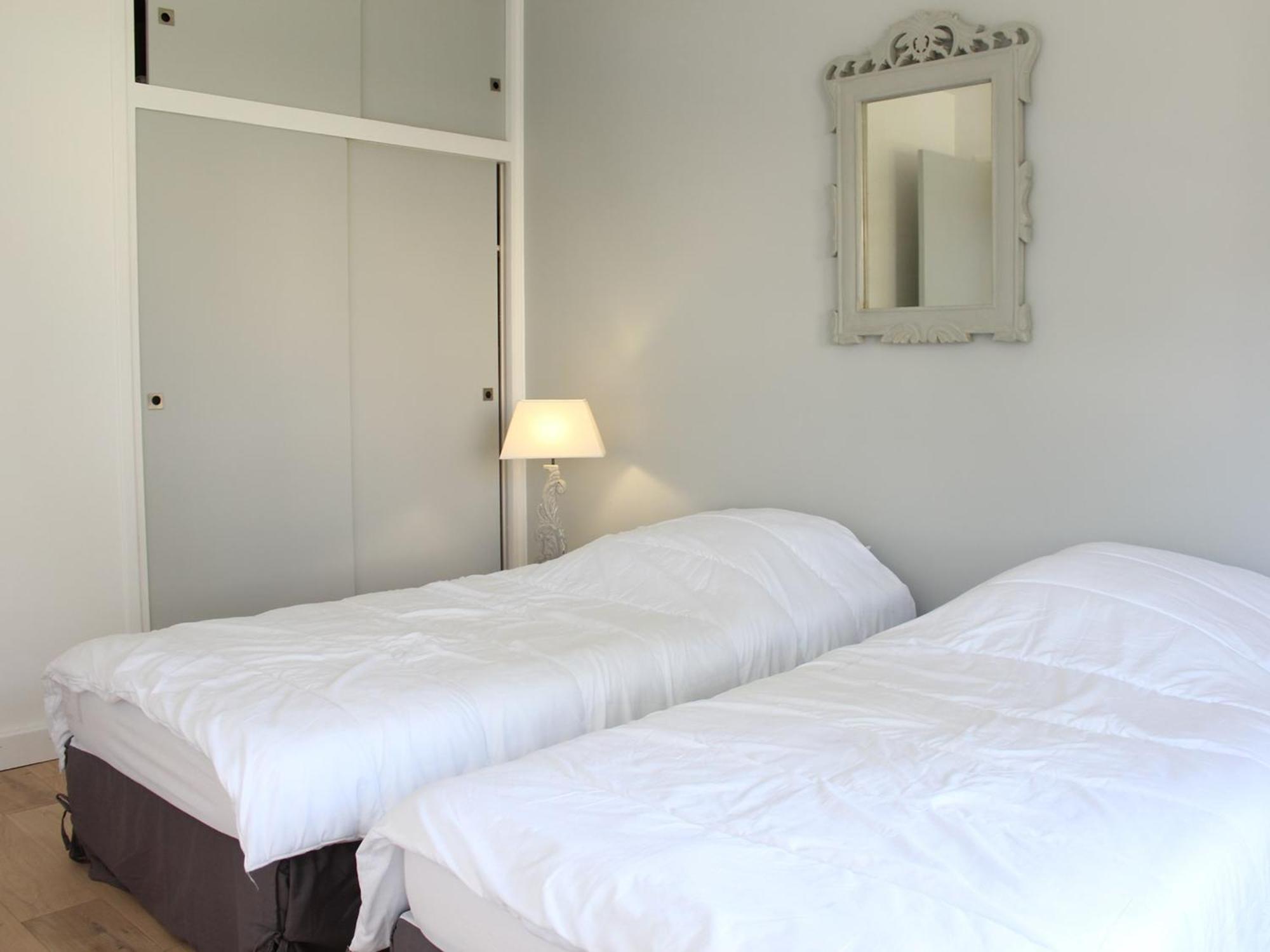 Appartement 3 Pieces Renove Face - 4 Personnes - Fr-1-245-211